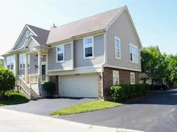 2625 N Greenwood Ave, Arlington Heights, IL 60004