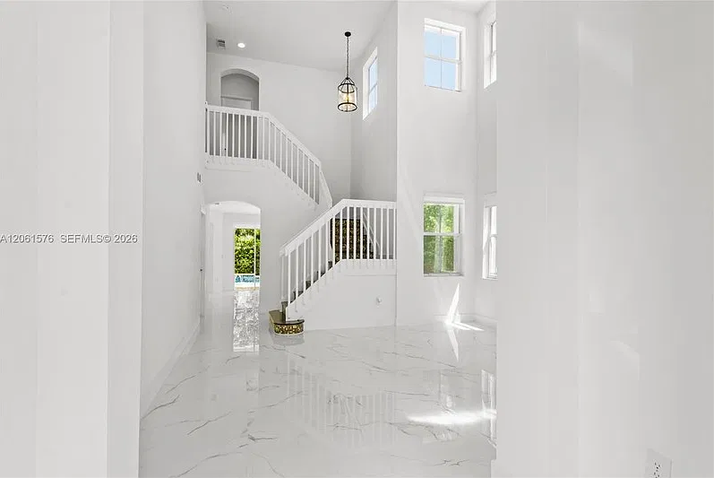 16003 SW 43rd Ln, Miami, FL 33185 — Photo 2