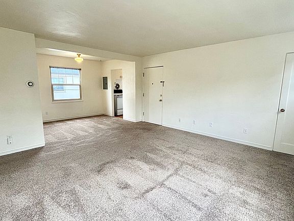 5th image of 815 SE 42nd Ave #729-3