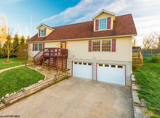 10 Ruckert Rd, Morgantown, WV 26508