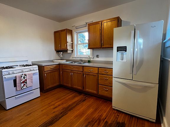 4th image of 2037 S 22nd St APT D