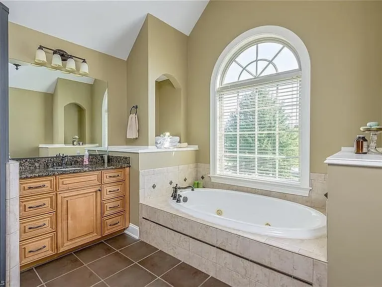 4401 Ashton Oaks Ct #1 — Photo 10