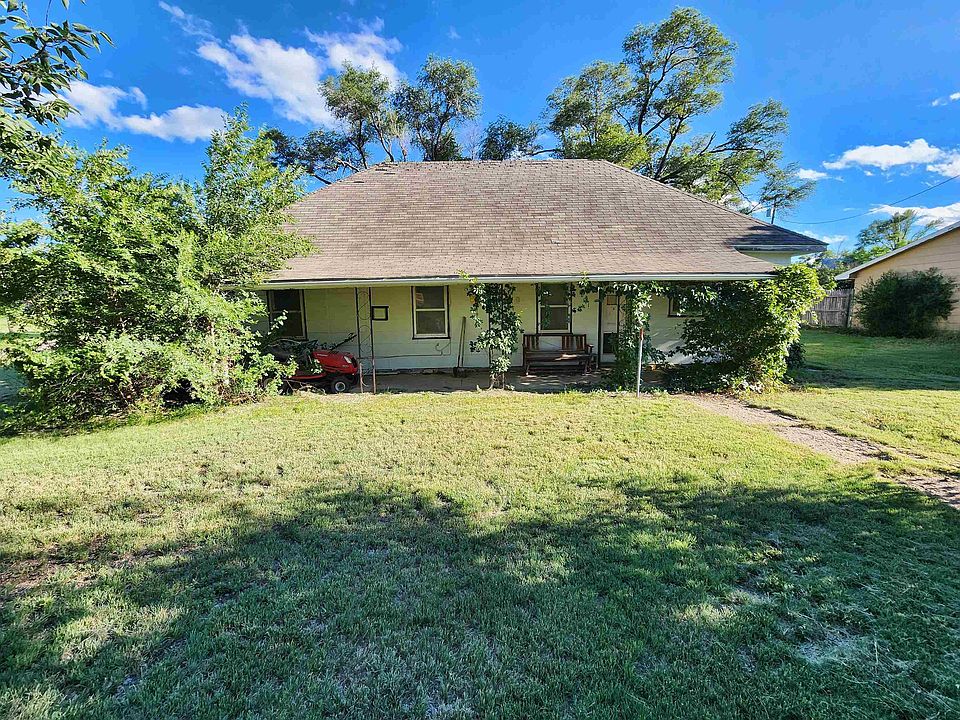 1st image of 601 W Summer Ave