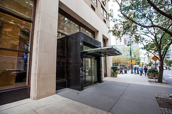 Rented by Living New York | media 16