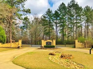 131 Rose Creek Dr, Milledgeville, GA 31061