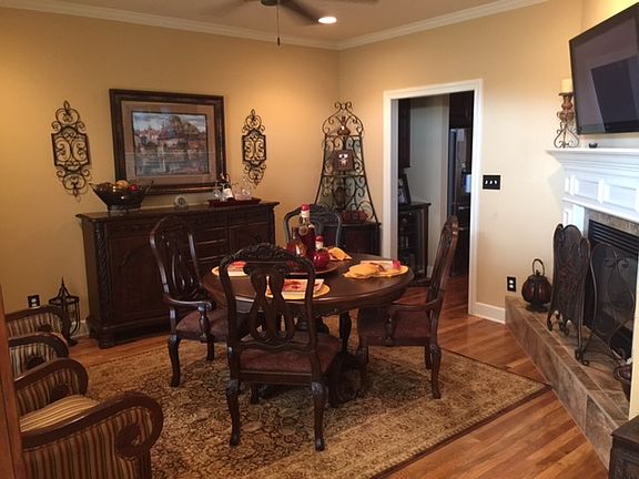 Formal Dining Rm, Fireplace