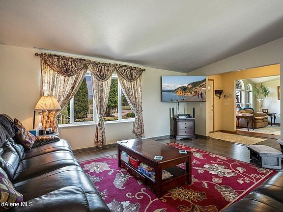4th image of 3626 W Lark Ave