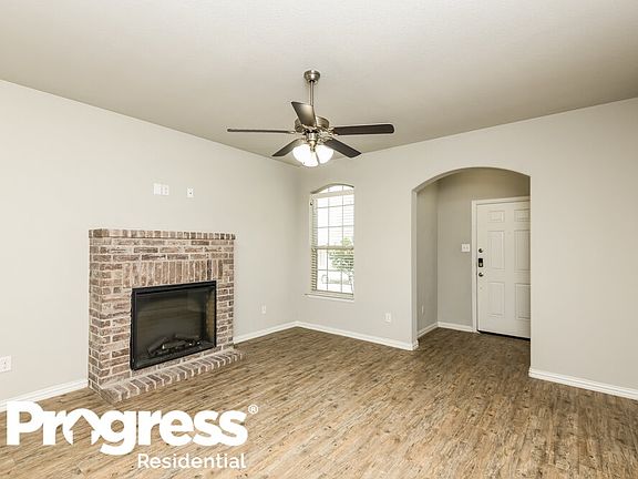 3rd image of 1933 Belshire Ct