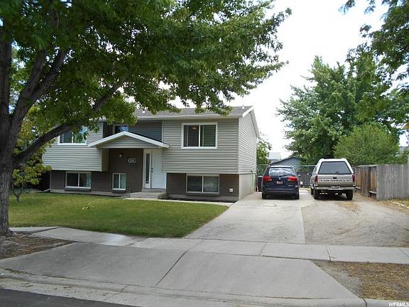3rd image of 5241 W Cyclamen Way