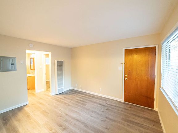 3rd image of 34 Yosemite Ave #H