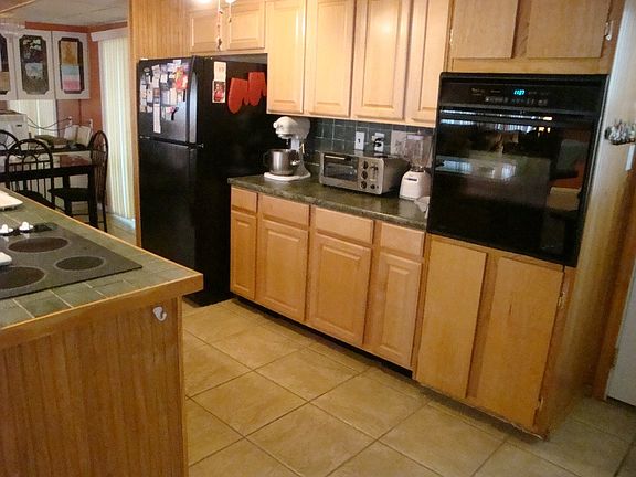2nd image of 781 Orchid Ave