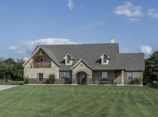 1805 W Emerald Bend Ct, Granbury, TX 76049