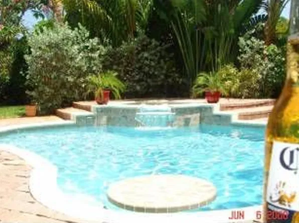 1742 NE 28th Dr, Fort Lauderdale, FL 33306