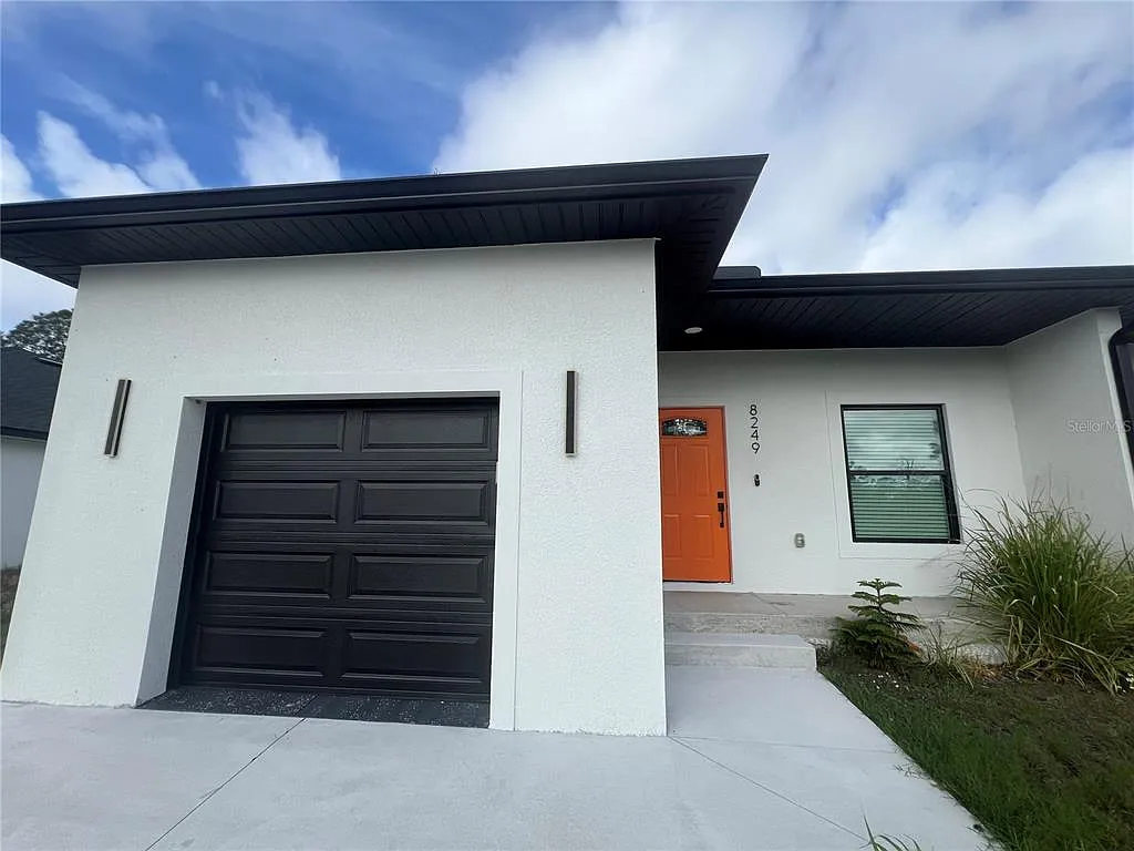 3 bed, 2.0 bath, 1202 sqft, $1,500 — Photo 2