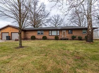 1730 S Westgate Dr, Decatur, IL 62521