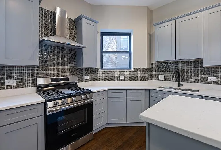 444 E 48th St #2W — Photo 19