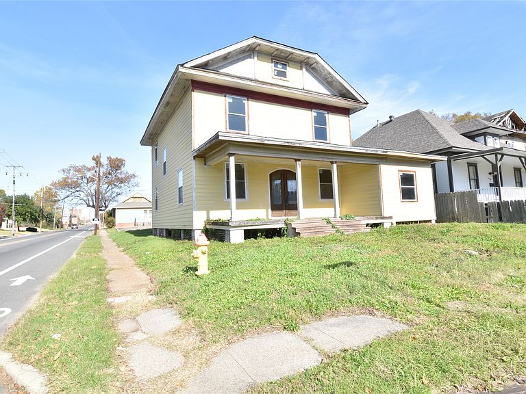 Listing photo 2