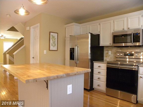 2nd image of 2707 Curzon Ct