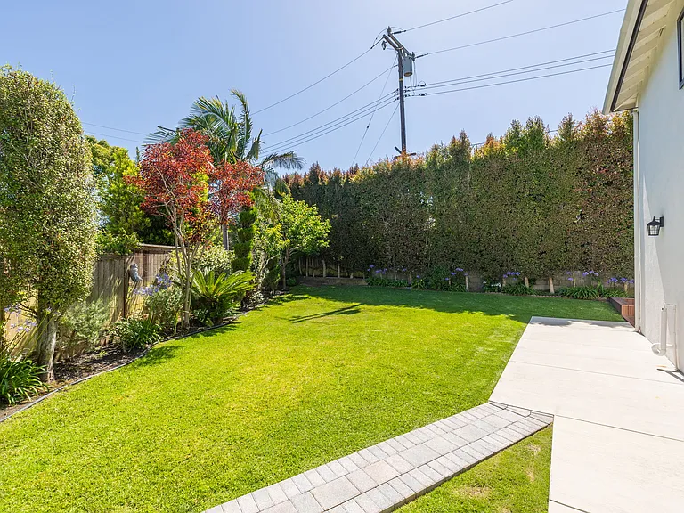 23125 Adolph Ave — Photo 6