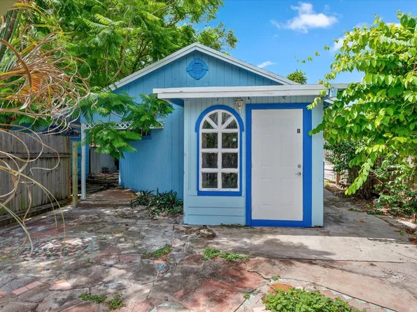 714 W Lakewood Rd #B, West Palm Beach, FL 33405