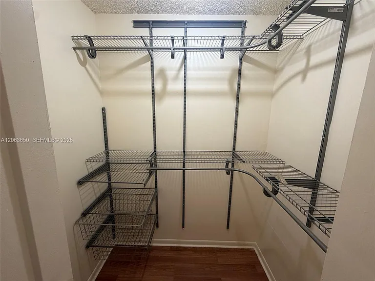 1012 Coral Club Dr #1012 — Photo 16