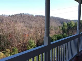 9016 Blackberry Rd, Lenoir, NC 28645