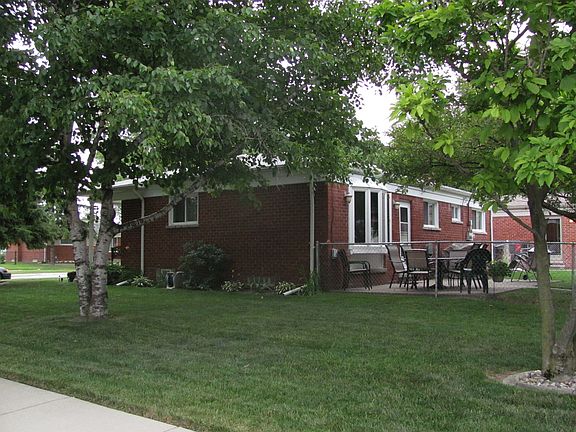 3rd image of 32591 Eiffel Ave