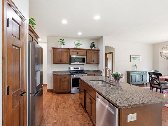 5th image of 1120 W Willis Way