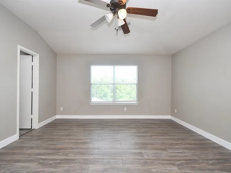 24406 Lakecrest Village Dr — Photo 9