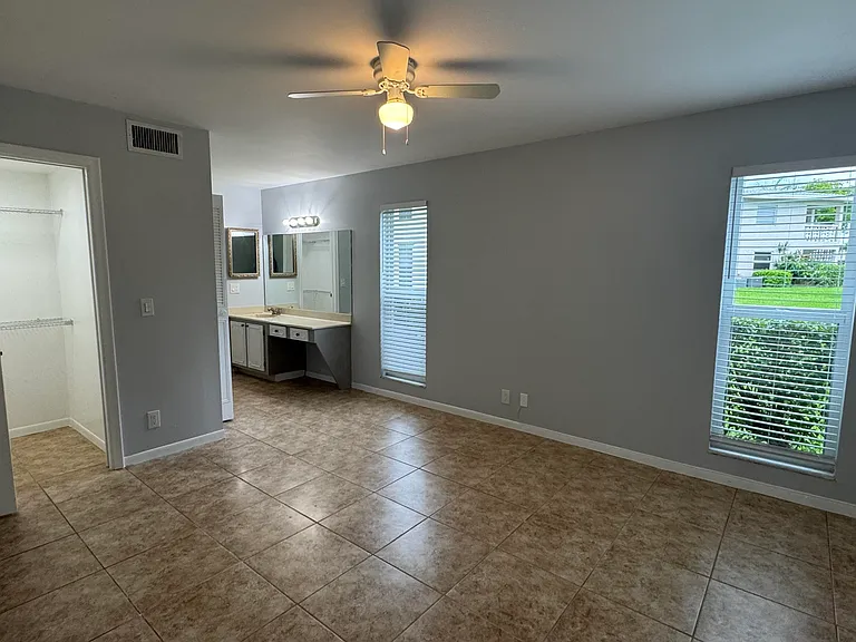 1100 Boxwood Dr #101 — Photo 11