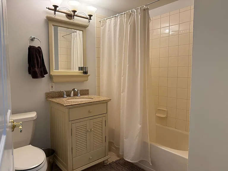 620 Turlington Ct — Photo 9