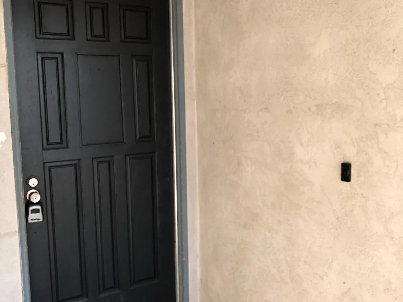 3 bed, 1477 sqft, $2,000 — Photo 3