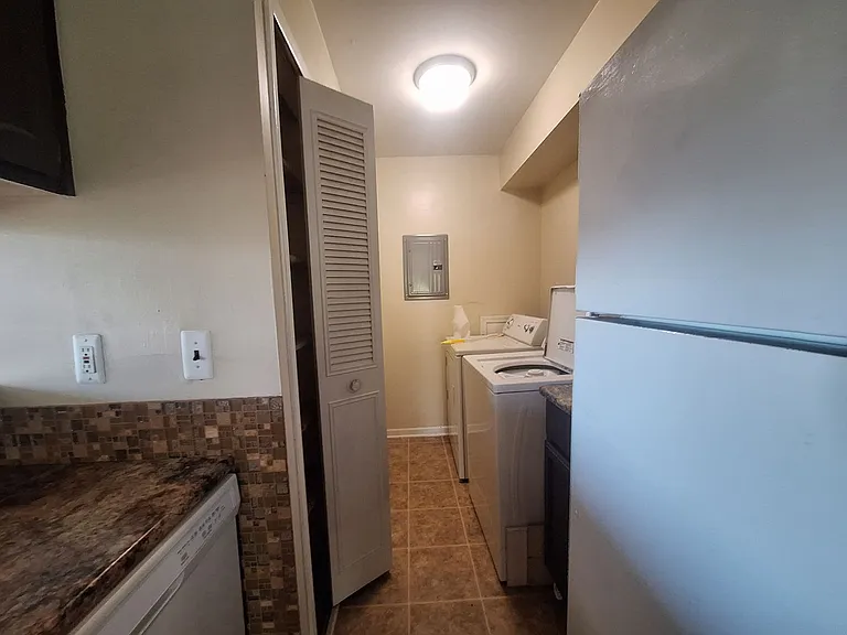 22649 Martin Rd — Photo 9