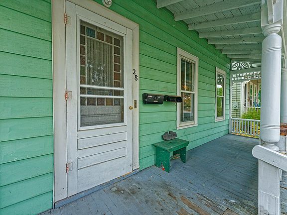 4th image of 30 Marvin St