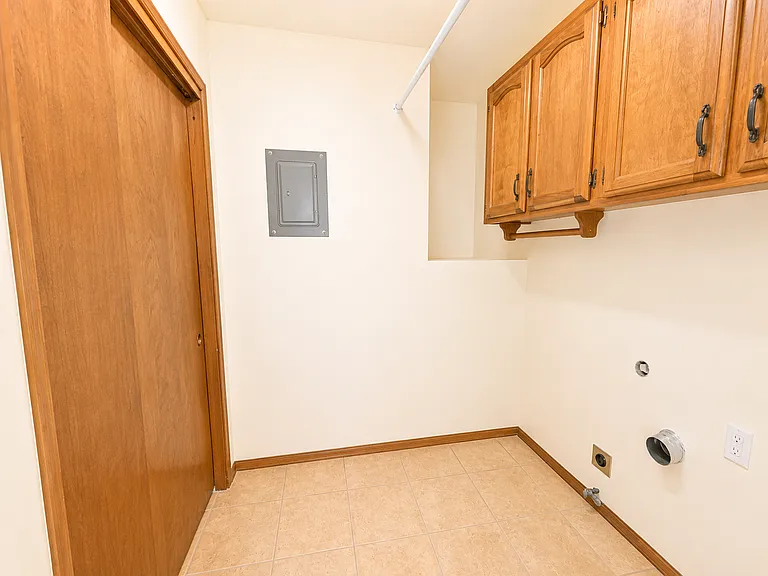 23 Lakeshore Dr NE — Photo 9