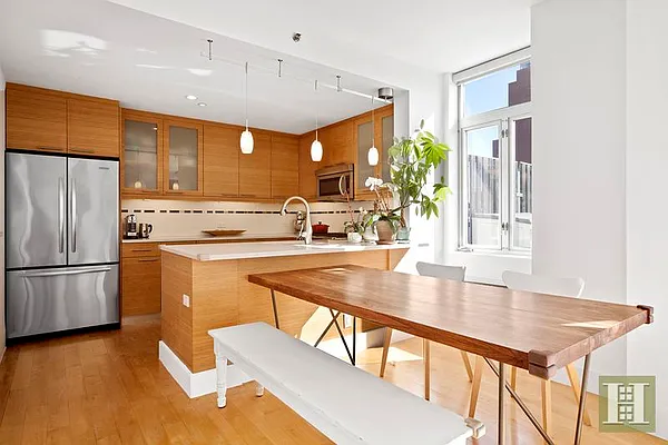 Sold by Halstead Real Estate | media 15