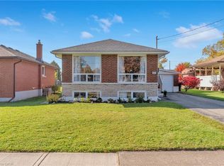 6861 Hagar Ave, Niagara Falls, ON L2G 5M6