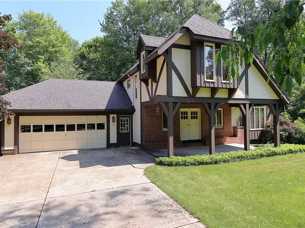 19013 Hillcrest Dr, Corry, PA 16407