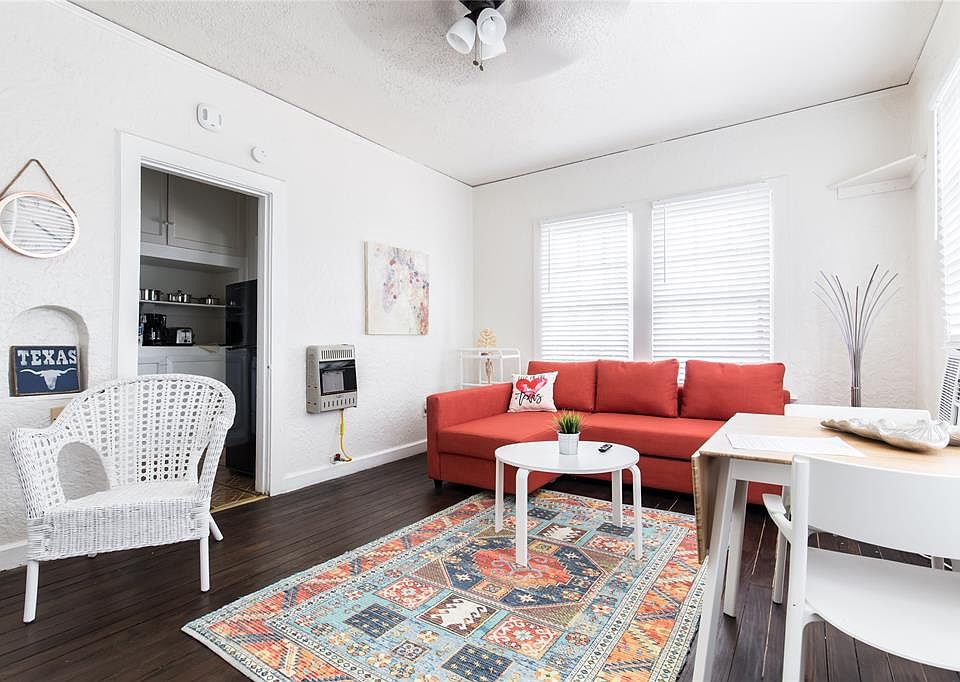 1st image of 324 W Canty St #2