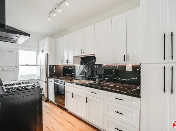 151 N Swall Dr #3, Beverly Hills, CA 90211
