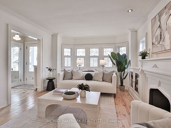 4th image of 121 Castlewood Rd