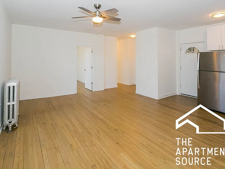 5214 N Damen Ave #3 — Photo 4