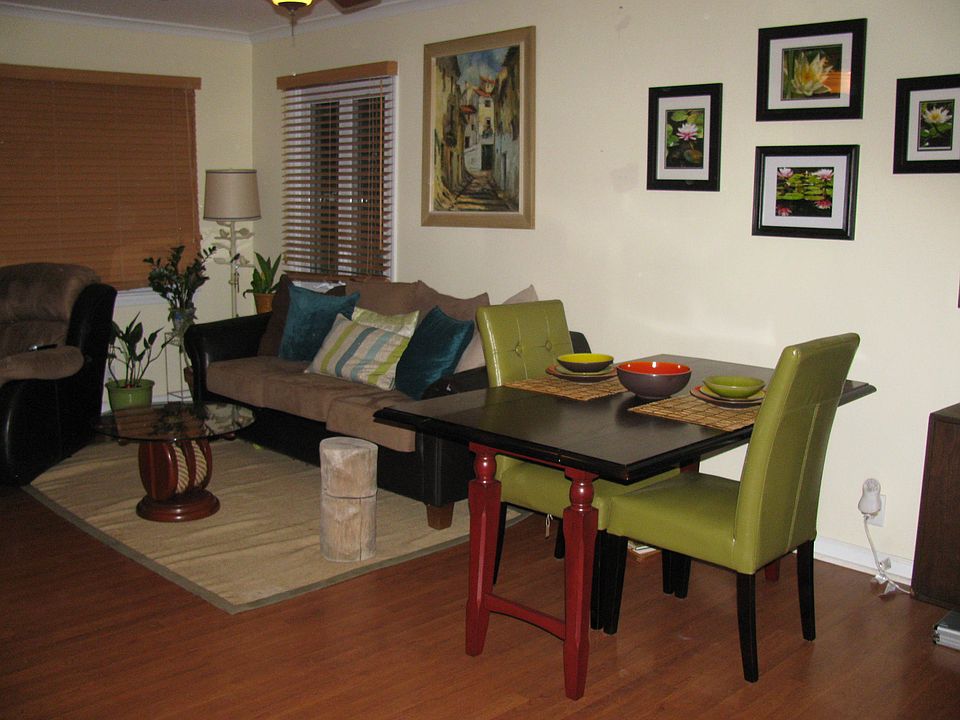 Living and dining combo