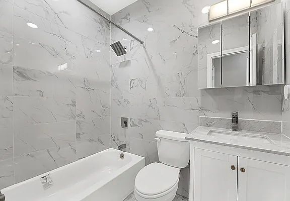 5th image of 741 E 9th St