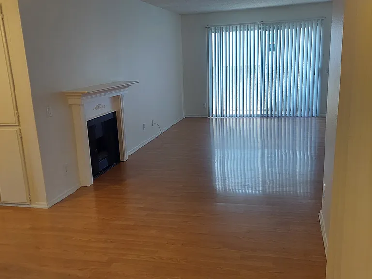 18444 Napa St — Photo 6