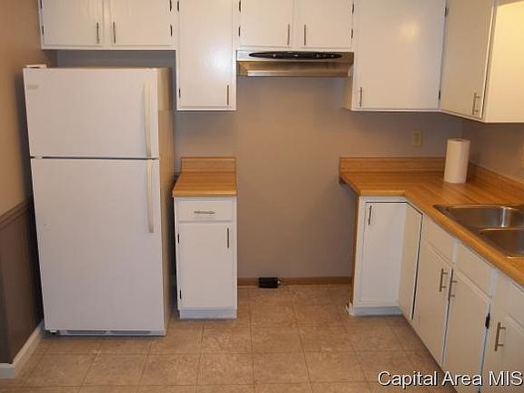 Stove/Fridge Location