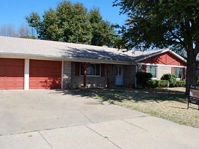 440 W Pleasantview Dr, Hurst, TX, 76054