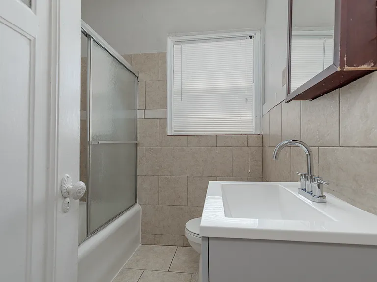 7234 Amherst Ave #1W — Photo 10
