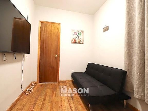 4th image of 454 9th Ave #2D