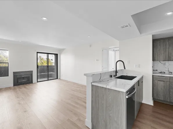 2433 Barry Ave APT 201, Los Angeles, CA 90064